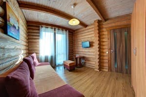 Отели . Гостиница Комфорт двухместный Двухкомнатный с балконом. 