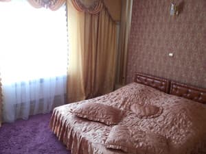 Korolivska bochka. Room Standard Double No. 11-22 (gold case)
