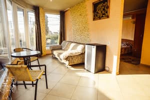 Отели . Гостиница Стандарт 4-местный №10. 