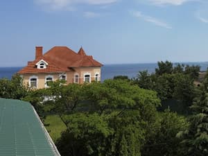 Наутілус. Номер Напівлюкс тримісний  №1 з видом на море