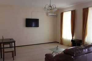 Отели . Гостиница Апартаменты 6-местный с террасой. 