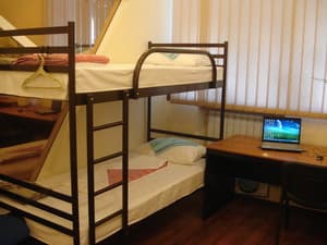 Hotels . Hotel Bed in Mixed Dormitory 8-bed room . 