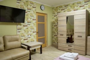 Art House Hostel. Номер Эконом 4-местный третий этаж №8