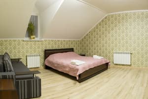 Art House Hostel. Номер Эконом 4-местный третий этаж №10