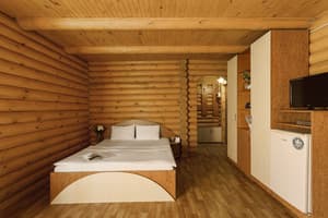 Отели . Гостиница Люкс 4-местный 2-комнатный. 