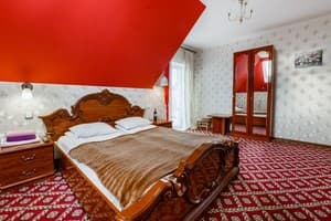 Hotels . Hotel Standard Double with balcony. 