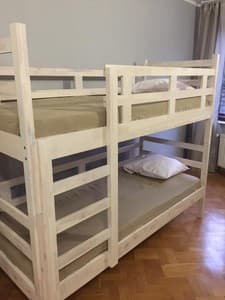 Отели . Гостиница Место в мужском 6-местном номере . 