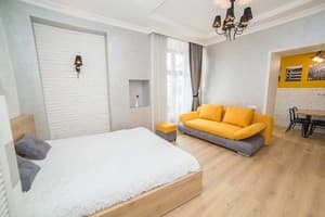 Lviv4U pl. Mickevicha, 5b. Room Apartament Quadruple 