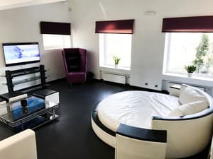 Отели . Гостиница Коттедж 4-местный VIP Villa. 