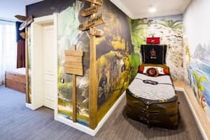 Отели . Гостиница Улучшенный двухместный семейный +2 детей. 