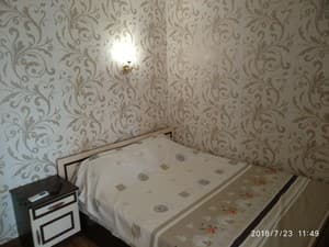 Готелі . Готель Стандарт 4-місний номер з видом на море ( 2 поверх). 