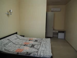 Hotels . Hotel Triple Dvuhmestniy nomer Delyuks s 1 krovat'yu ili 2 otdel'nimi krovatyami. 