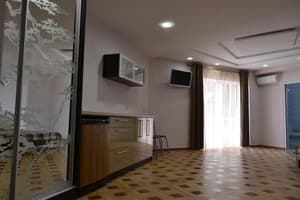 Отели . Гостиница Полулюкс 4-местный (с балконом). 