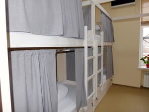 Hostel11. Номер Місце у загальному 4-місному номері №5
