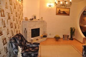 Готелі . Готель Вілла Делюкс. 