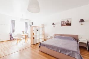 Отели . Гостиница Делюкс трехместный с балконом. 