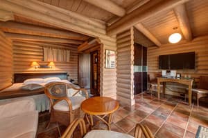 Готелі . Готель Котедж двомісний Землянка №1. 