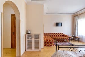 Отели . Гостиница Полулюкс трехместный (однокомнатный). 