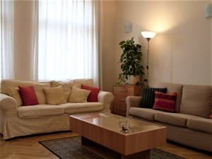 Готелі . Готель Апартаменти трьохмісний . 