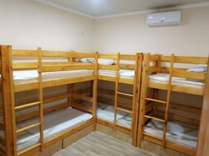 Hotels . Hotel Bed in Mixed Dormitory 18-bed room . 