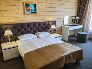 Отели . Гостиница Делюкс 4-местный . 