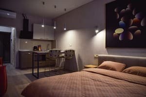 Corner House. Номер Студио 4-местный с балконом