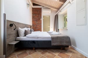 Отели . Гостиница Улучшенный двухместный king-size. 