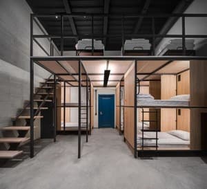 Hotels . Hotel Bed in Mixed Dormitory 9-bed room . 