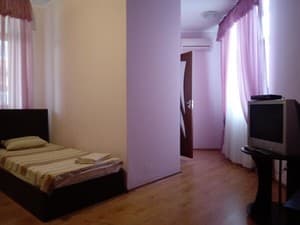 Готелі . Готель Стандарт двомісний . 