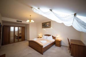 Отели . Гостиница Апартаменты 4-местный Queen apart. 