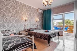 Hotels . Hotel Comfort Triple . 