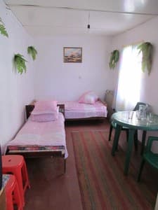 Готелі . Готель Економ тримісний Окремий дачний будинок. 