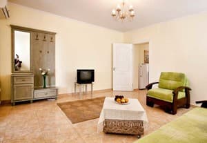 Отели . Гостиница Люкс 4-местный с одной спальней. 