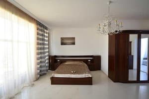 Отели . Гостиница Люкс 6-местный № 7 (5 - этажный корпус). 