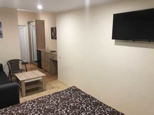 Hotels . Hotel Superior Triple 9,10. 