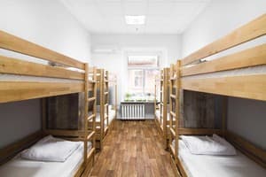 Hostel51 . Номер Место в женском 8-местном номере 