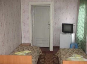 Отели . Гостиница Эконом двухместный + ( летние домики) с кондиционером. 