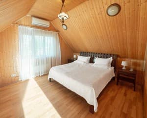 Отели . Гостиница Коттедж 4-местный двухуровневый с сауной. 