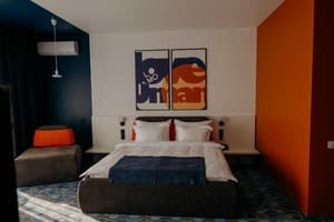 Готелі . Готель Напівлюкс двомісний . 