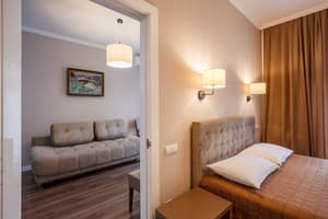 Kayzerval'd klub. Room Suite Double 