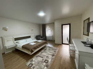 Diamond Resort Black. Номер Стандарт двухместный c креслом