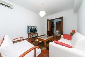 Отели . Гостиница Апартаменты 4-местный Крещатик 23. 