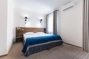 Continent. Room Standard Double Grand