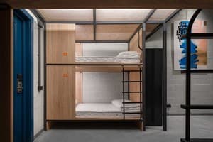 Hotels . Hotel Bed in Mixed Dormitory 6-bed room . 