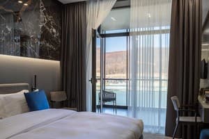Emily Resort. Номер Стандарт двухместный с видом на озеро