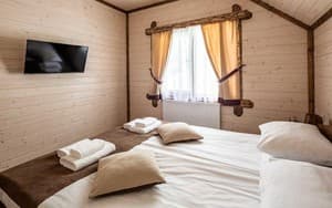 Отели . Гостиница Коттедж 4-местный котедж 4+2  (702). 