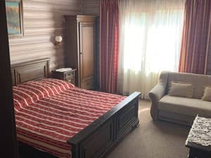 Готелі . Готель Люкс 5-місний №1-2 трикімнатний з каміном. 