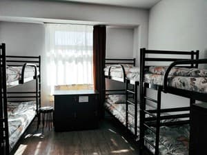 Картинна Галерея. Номер Місце у чоловічому 8-місному номері 