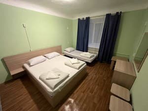 Отели . Гостиница Эконом трехместный . 