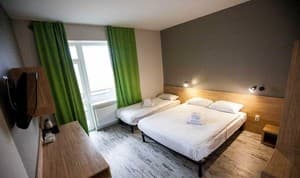 Отели . Гостиница Стандарт трехместный . 